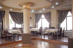 1_restaurant_5